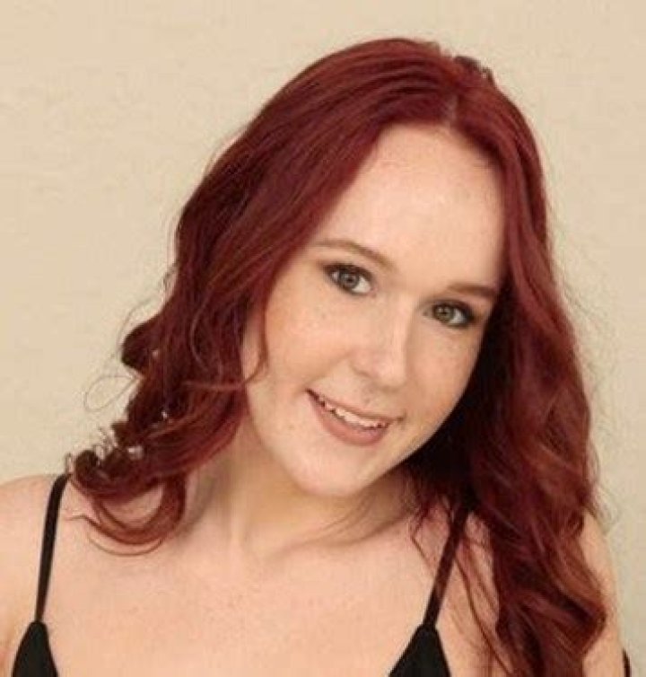 Alice Coxxx Biography, Age, Height, Family, Wiki & More