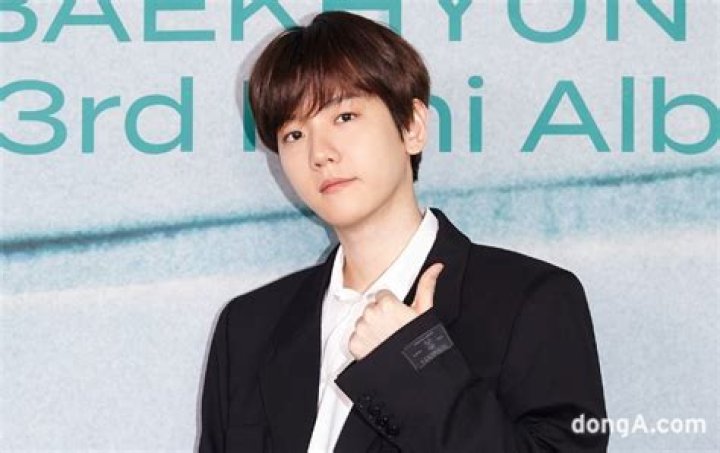 LOOK! EXO Baekhyun's Lavish New Home Mirrors 'UN Village' Lyrics + Was the Song A Hint?