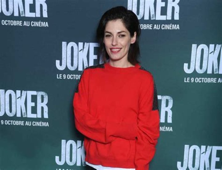 Mais que devient Jennifer Ayache, chanteuse de « Superbus » et fille de Chantal Lauby ?