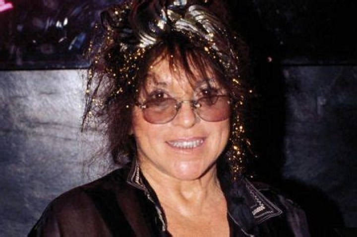 What was Mitzi shores net worth?